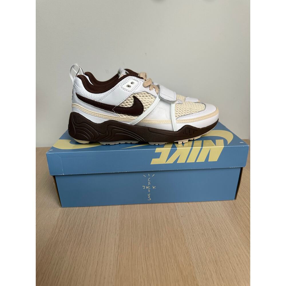 Nike x Travis Scott Field Jaxx - Size 7.5M - NEW